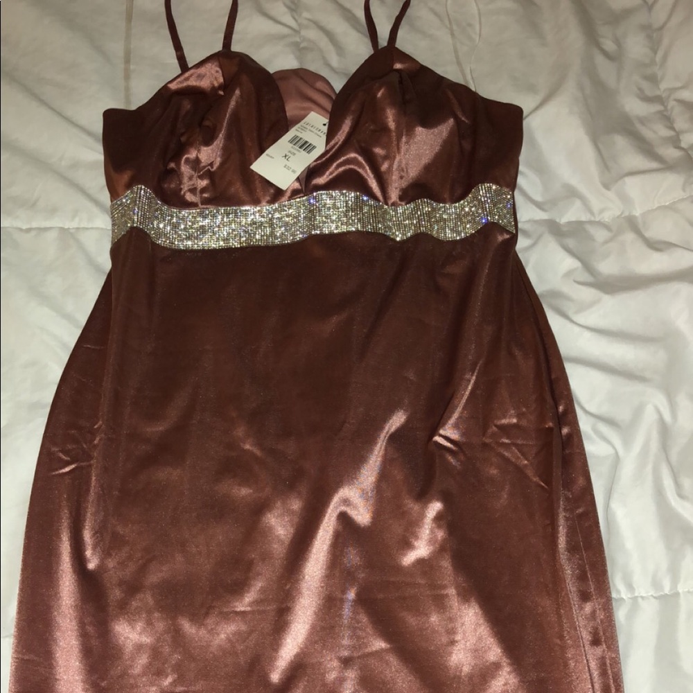 Fashion nova dress new with tags mauve color